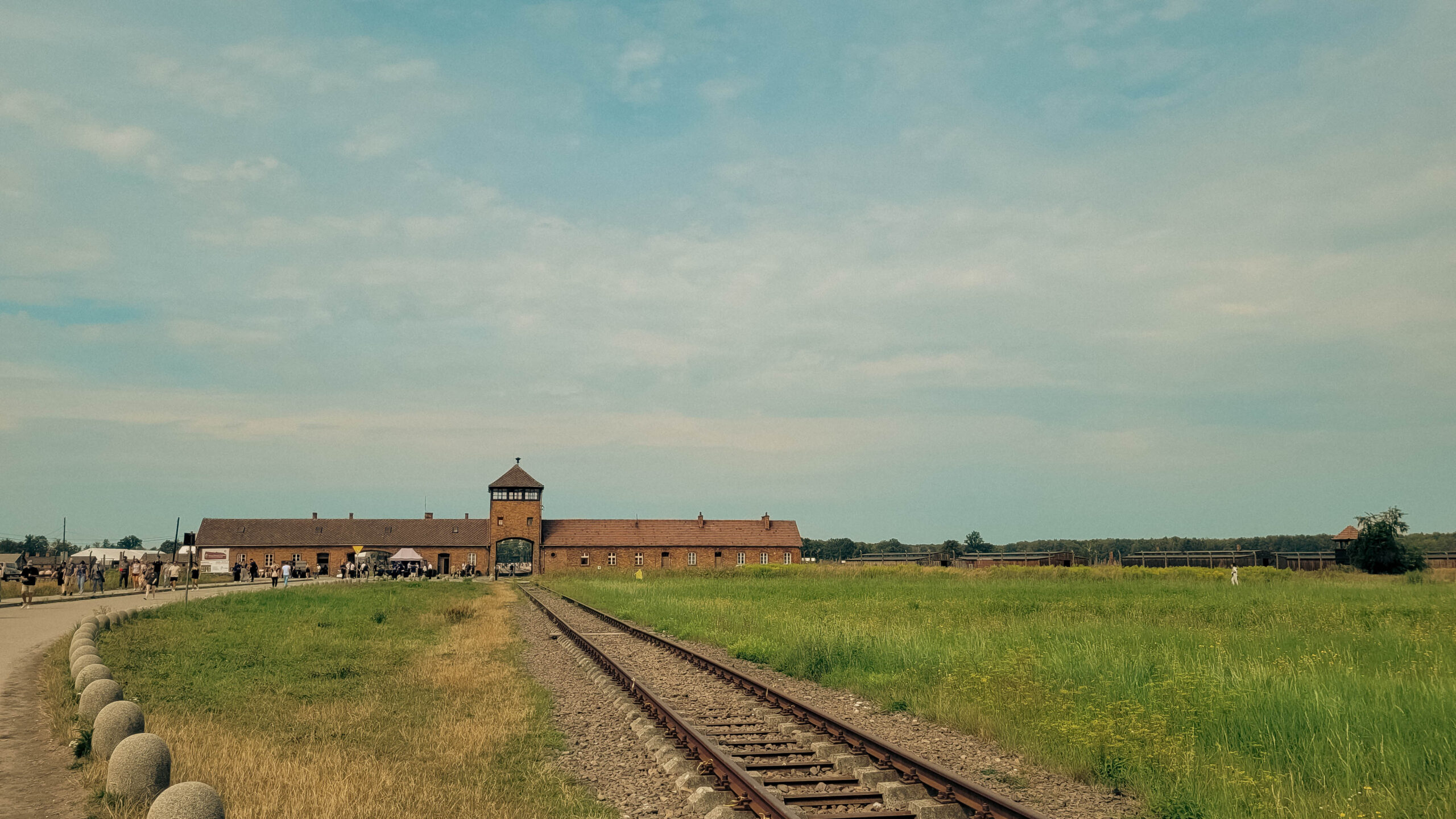 2 day Auschwitz guide